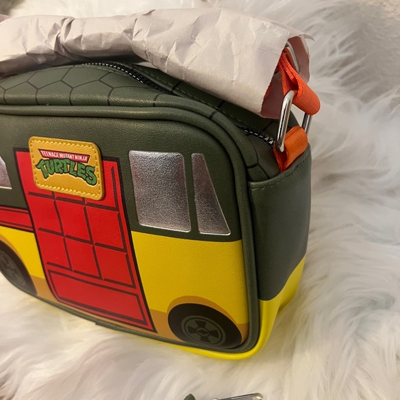Nickelodeon Bag and Wallet, Teenage Mutant Ninja Turtles Party Van Buckle-Down - Picture 6 of 11